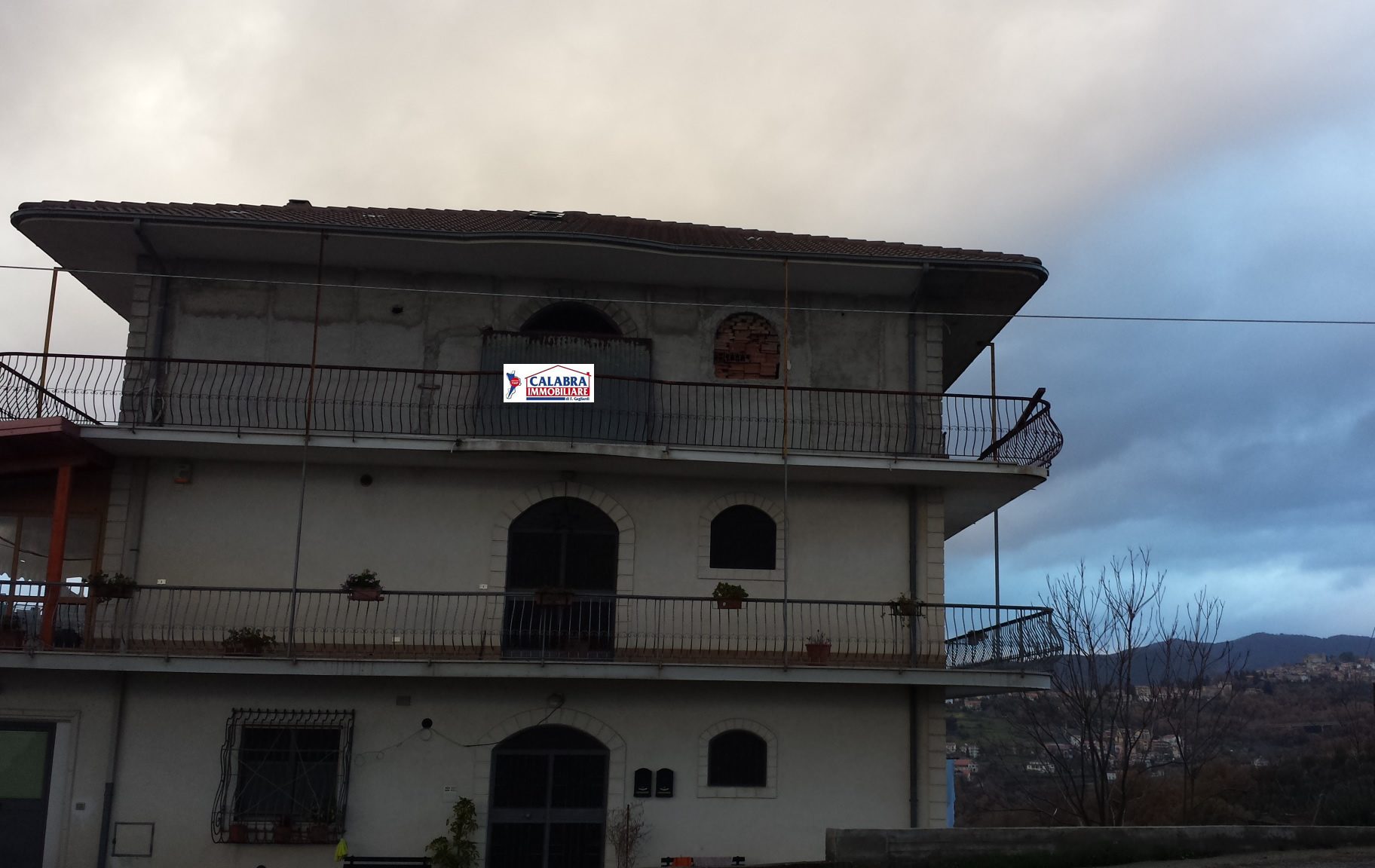 Appartamento Rustico a Casali del Manco (CS) (zona Pizzicarizia) con Vista Spettacolare